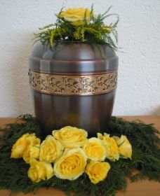 Urnenschmuck_Auflag10.jpg